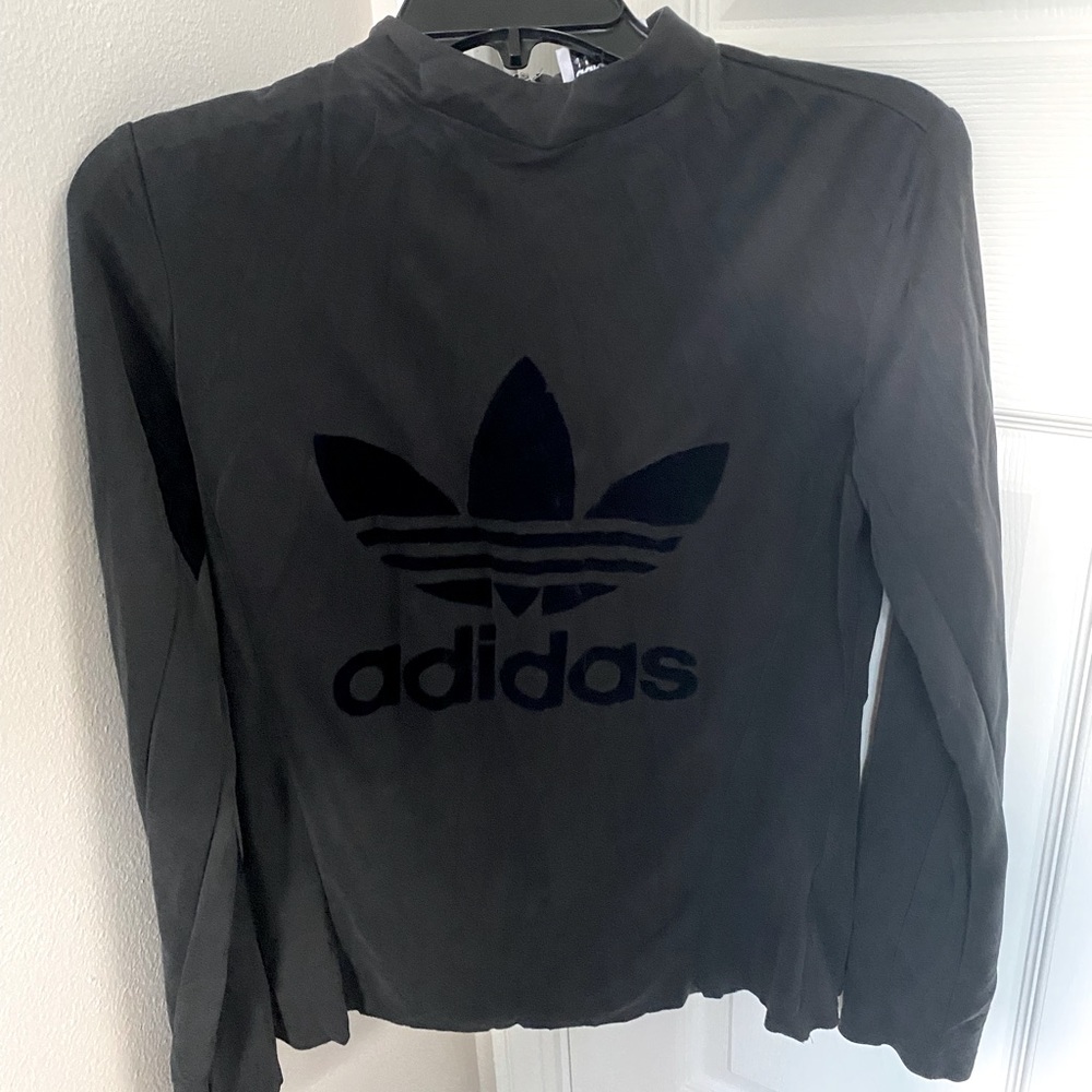 Thin dry fit material, Adidas long sleeve work out top